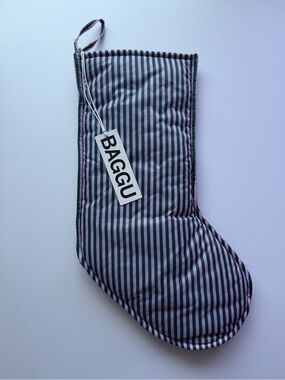 NWT BAGGU Stocking Lilac Candy Stripe